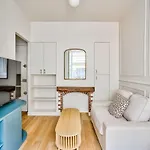 Bel Appartement Au Coeur Des Batignolles