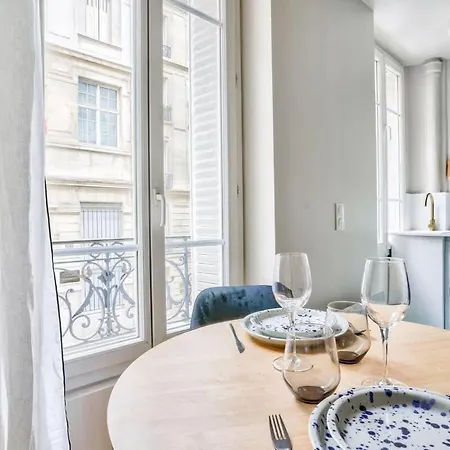 Bel Au Coeur Des Batignolles Appartamento Parigi